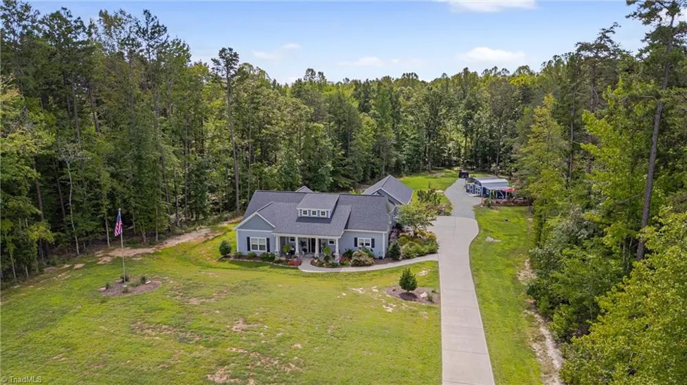 4945 Thomas Road Mebane, NC 27302