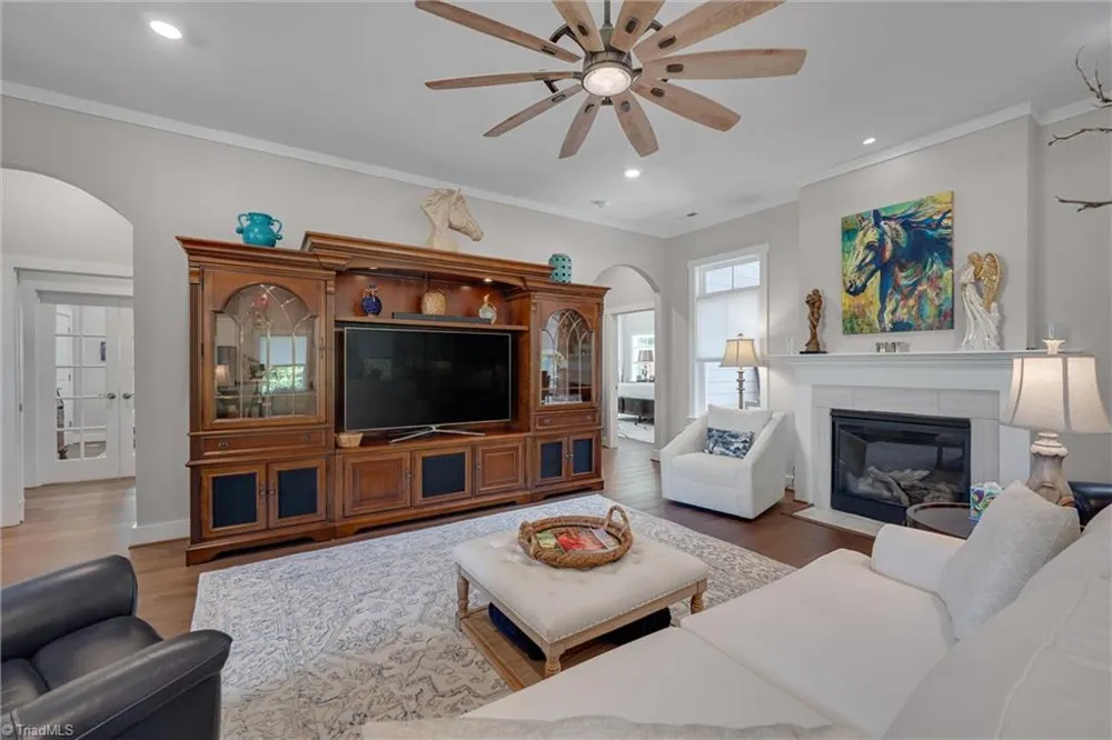 4945 Thomas Road Mebane, NC 27302