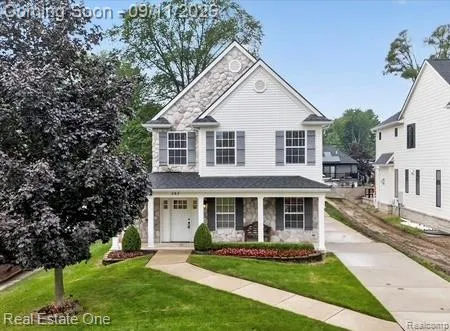 757 Lounsbury Avenue Rochester City, MI 48307