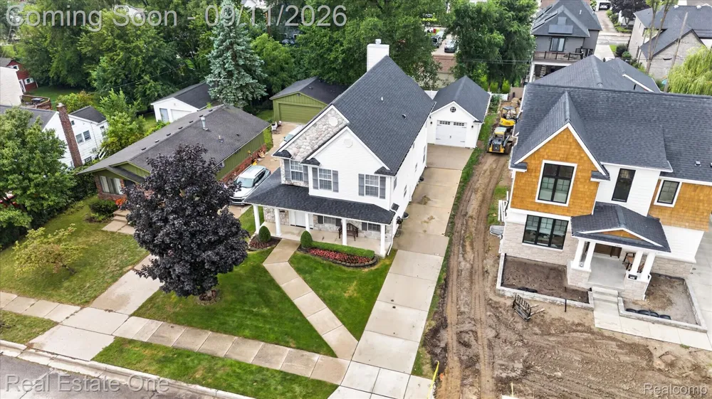 757 Lounsbury Avenue Rochester City, MI 48307