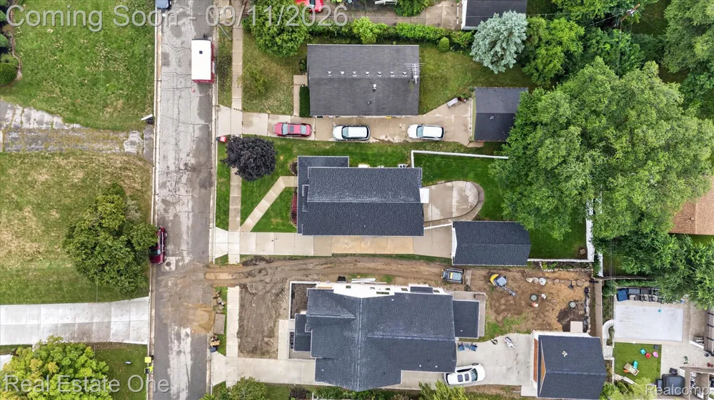 757 Lounsbury Avenue Rochester City, MI 48307