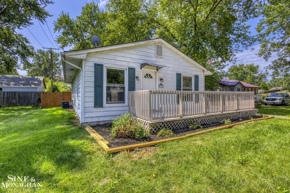 905 Liberty Road Algonac City, MI 48001