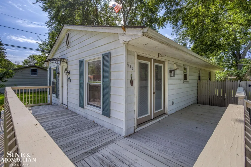 905 Liberty Road Algonac City, MI 48001