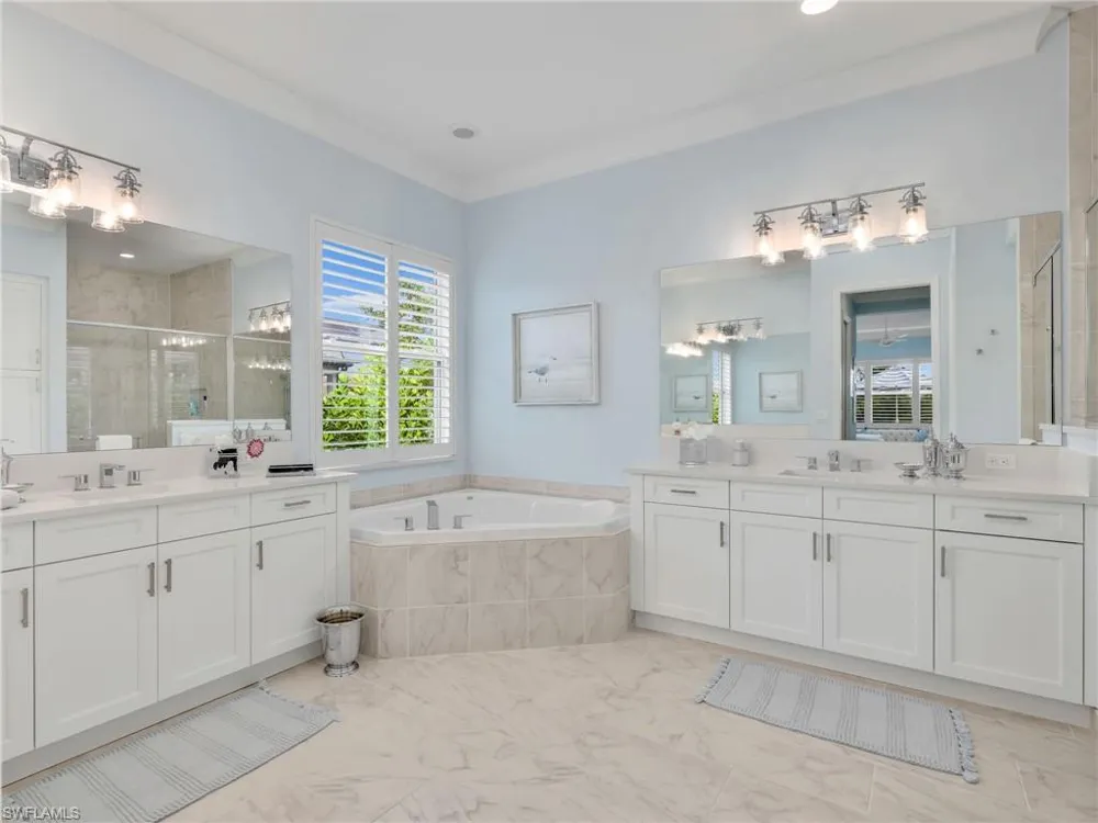 12056 Oleander Avenue Naples, FL 34120