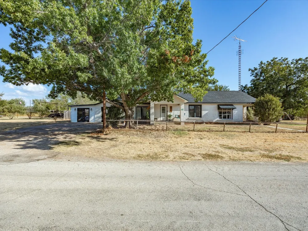 208 E Church Street Woodson, TX 76491