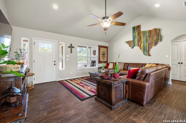 2012 RONDA CT Canyon Lake, TX 78133
