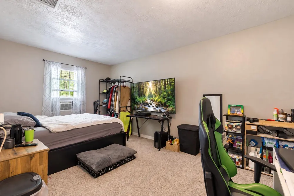 903 Willow Street Pasadena, TX 77506