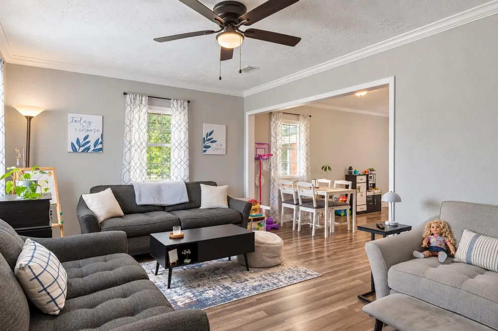 903 Willow Street Pasadena, TX 77506