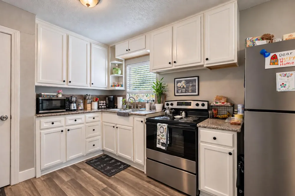 903 Willow Street Pasadena, TX 77506