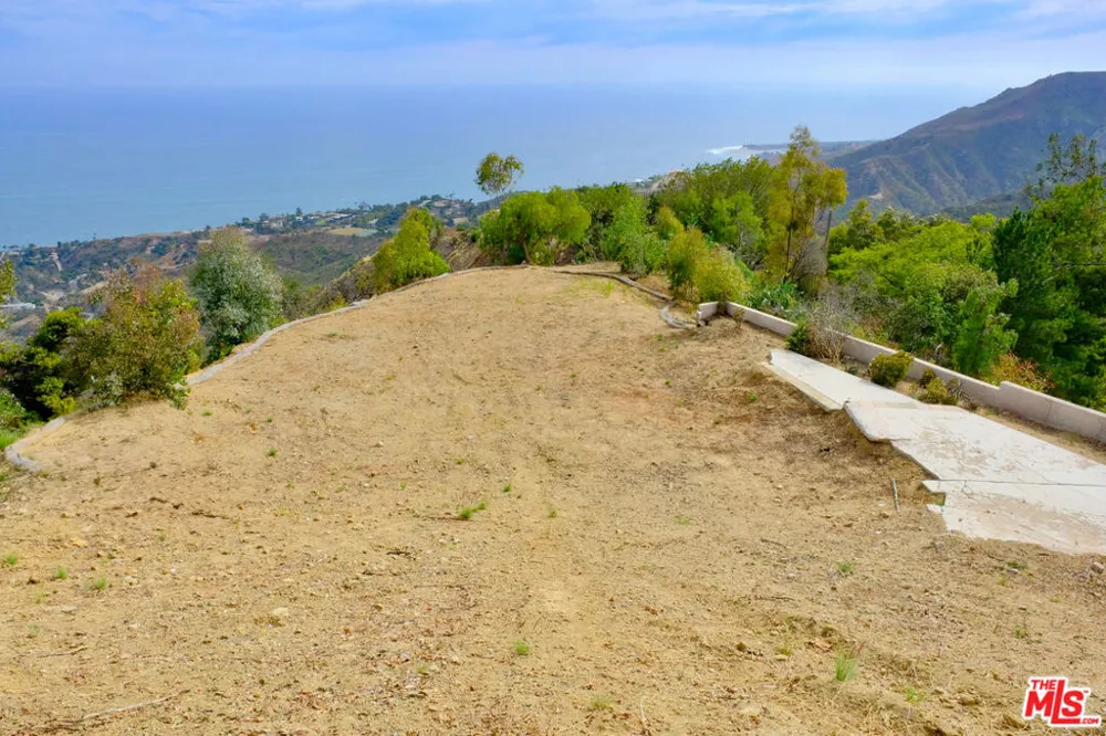 2501 Rambla Pacifico Malibu, CA 90265