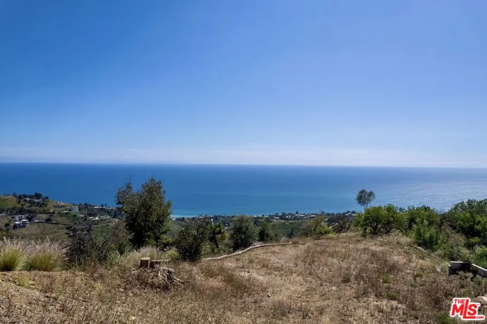 2501 Rambla Pacifico Malibu, CA 90265