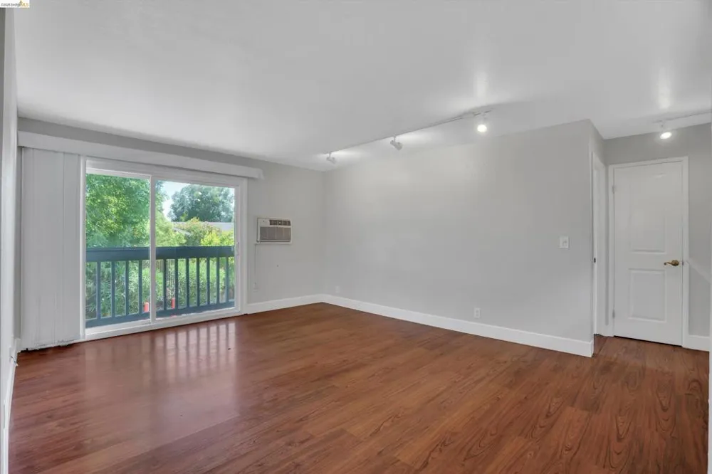 1085 Murrieta Blvd #125 Livermore, CA 94550