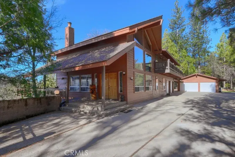 38830 Road 274 Bass Lake, CA 93604