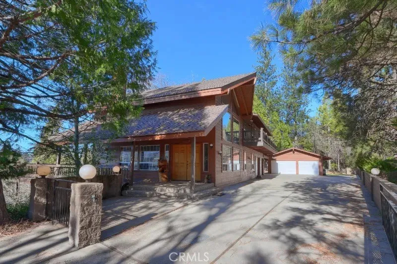 38830 Road 274 Bass Lake, CA 93604