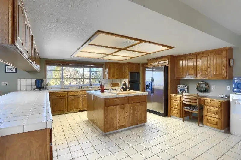 38830 Road 274 Bass Lake, CA 93604