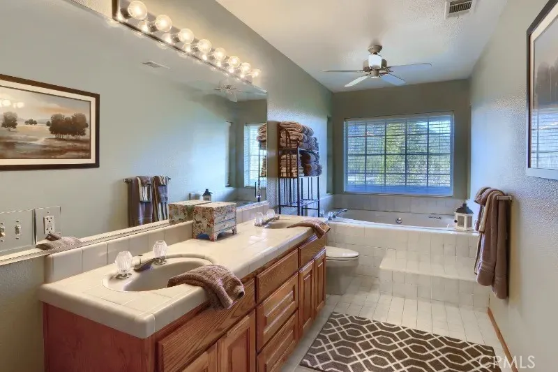 38830 Road 274 Bass Lake, CA 93604