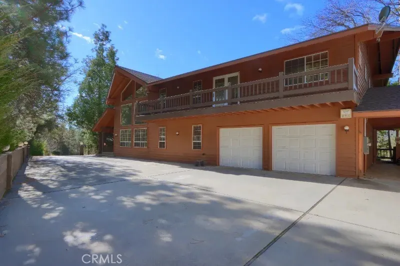 38830 Road 274 Bass Lake, CA 93604