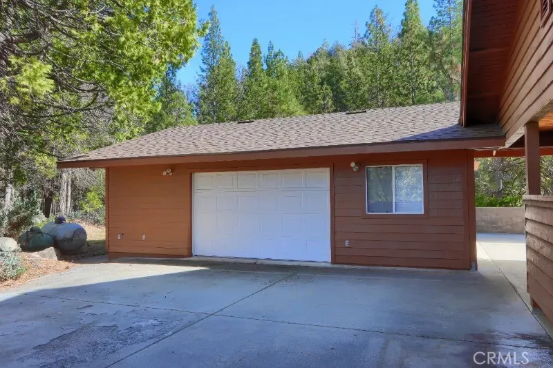 38830 Road 274 Bass Lake, CA 93604
