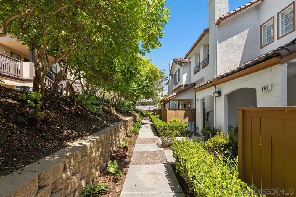 10242 Wateridge Cir #197 San Diego, CA 92121
