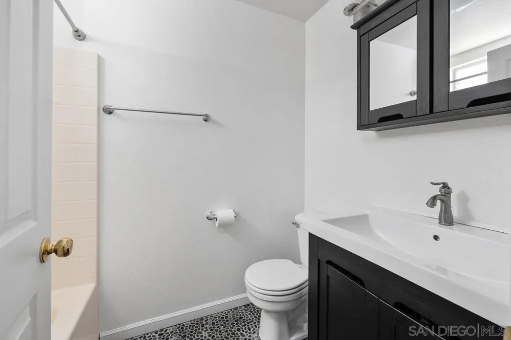 10242 Wateridge Cir #197 San Diego, CA 92121