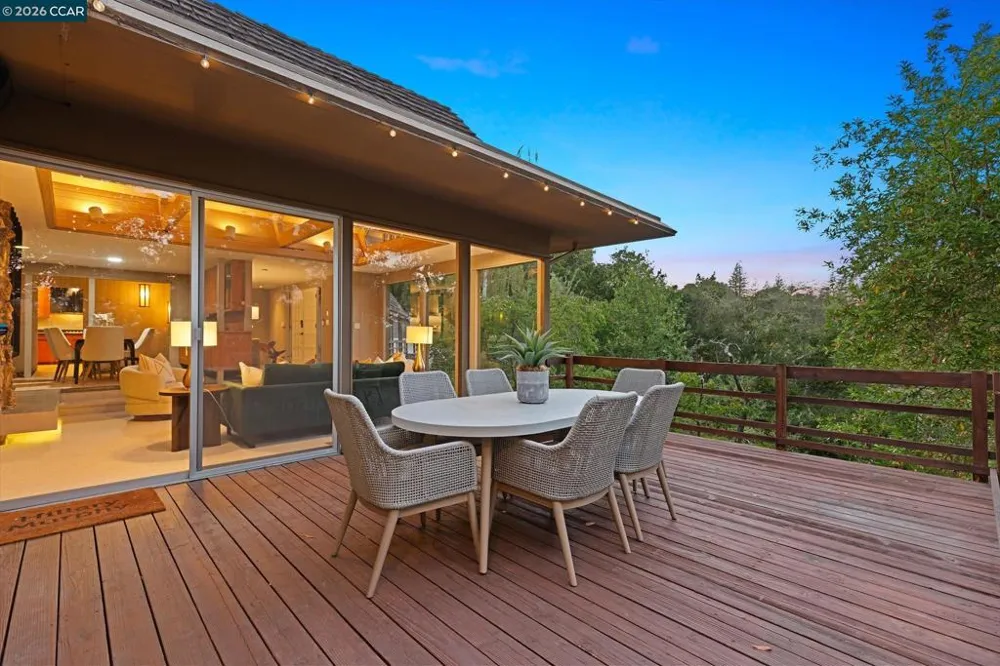 521 Tahos Rd Orinda, CA 94563