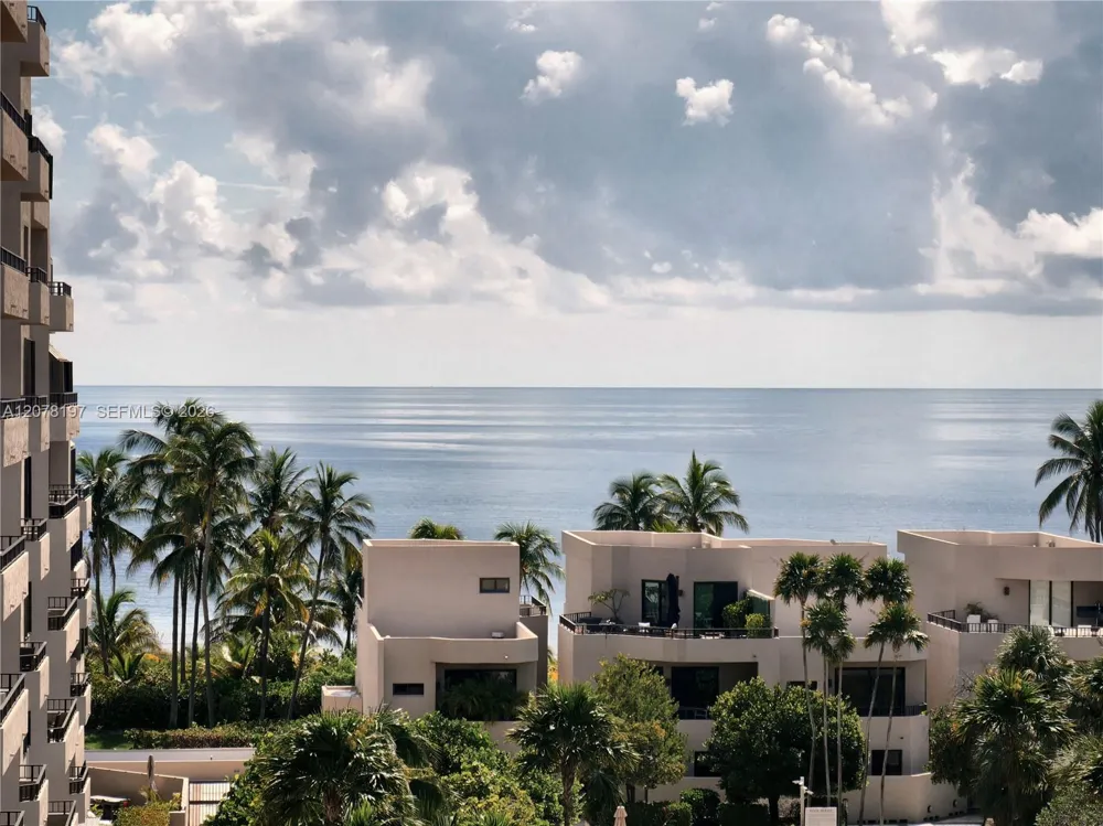 201 Crandon Blvd #605 Key Biscayne, FL 33149