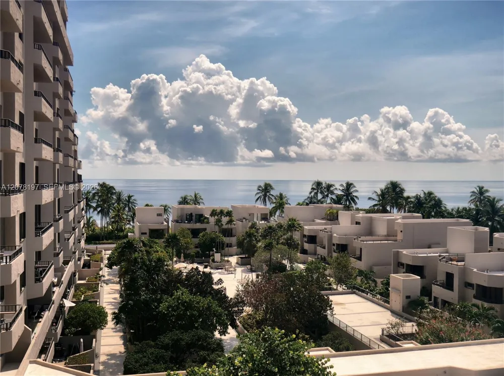 201 Crandon Blvd #605 Key Biscayne, FL 33149