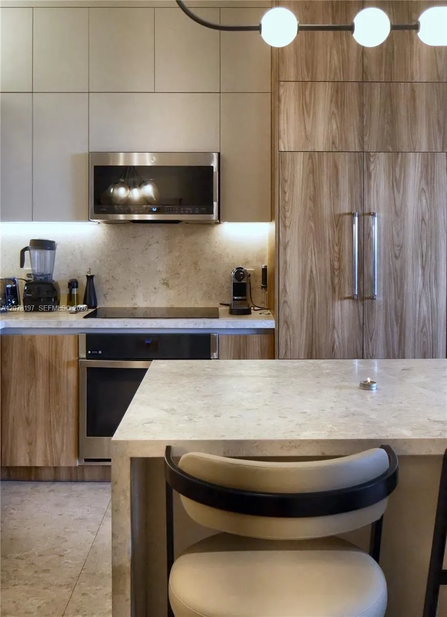 201 Crandon Blvd #605 Key Biscayne, FL 33149
