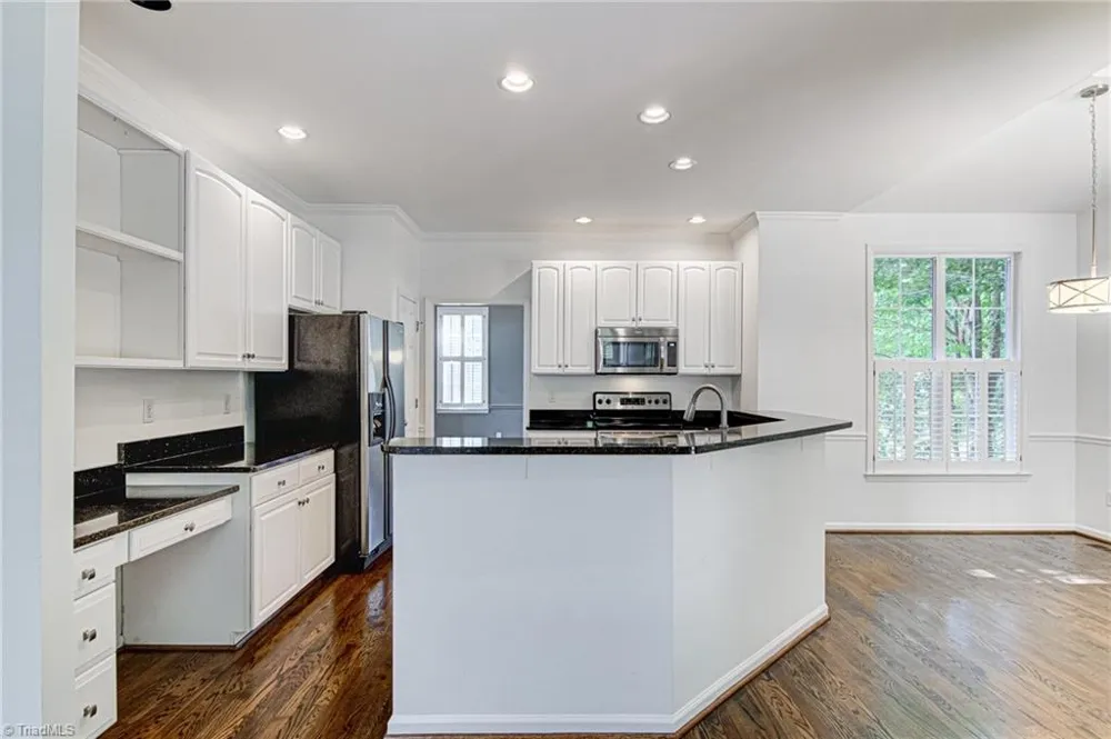5 Crab Tree Court Greensboro, NC 27455
