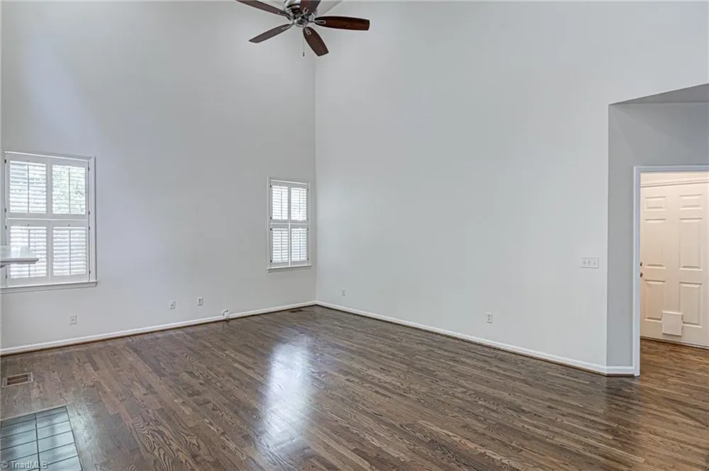 5 Crab Tree Court Greensboro, NC 27455