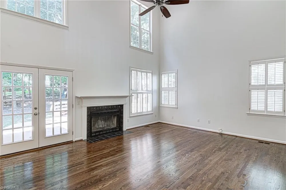 5 Crab Tree Court Greensboro, NC 27455