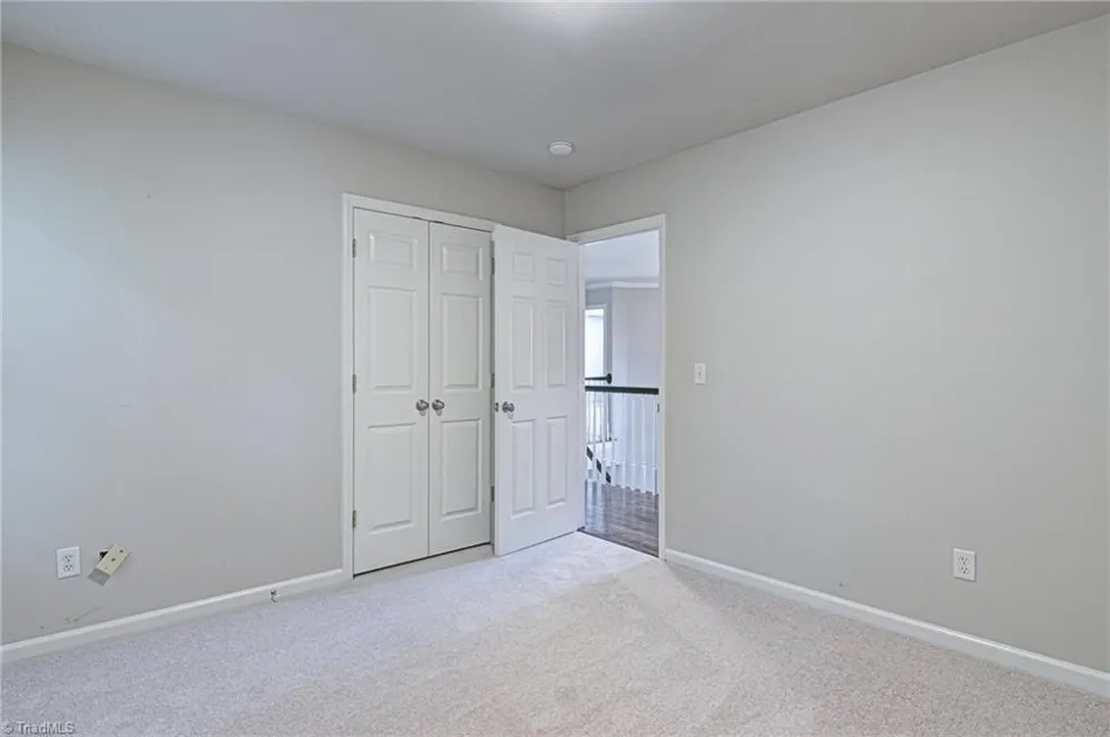 5 Crab Tree Court Greensboro, NC 27455