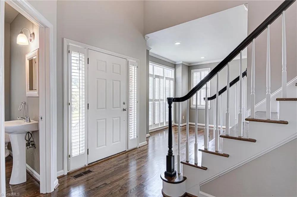 5 Crab Tree Court Greensboro, NC 27455
