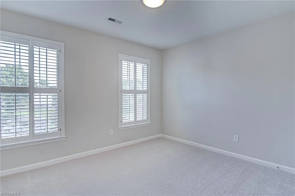 5 Crab Tree Court Greensboro, NC 27455