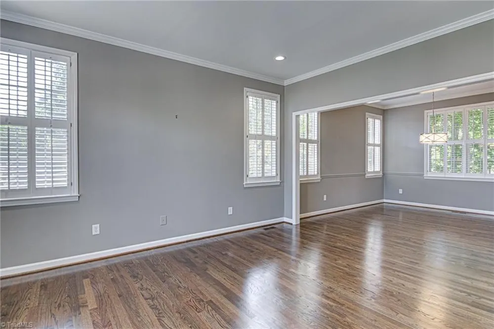 5 Crab Tree Court Greensboro, NC 27455