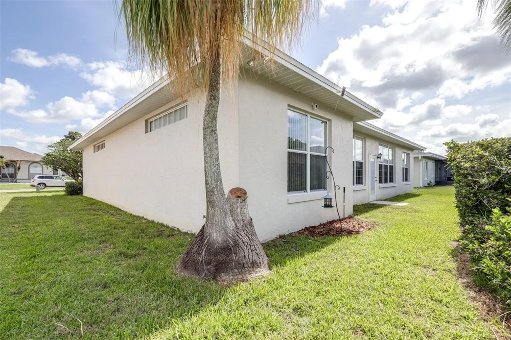 2828 SHAUGHNESSY WAY Lakeland, FL 33810