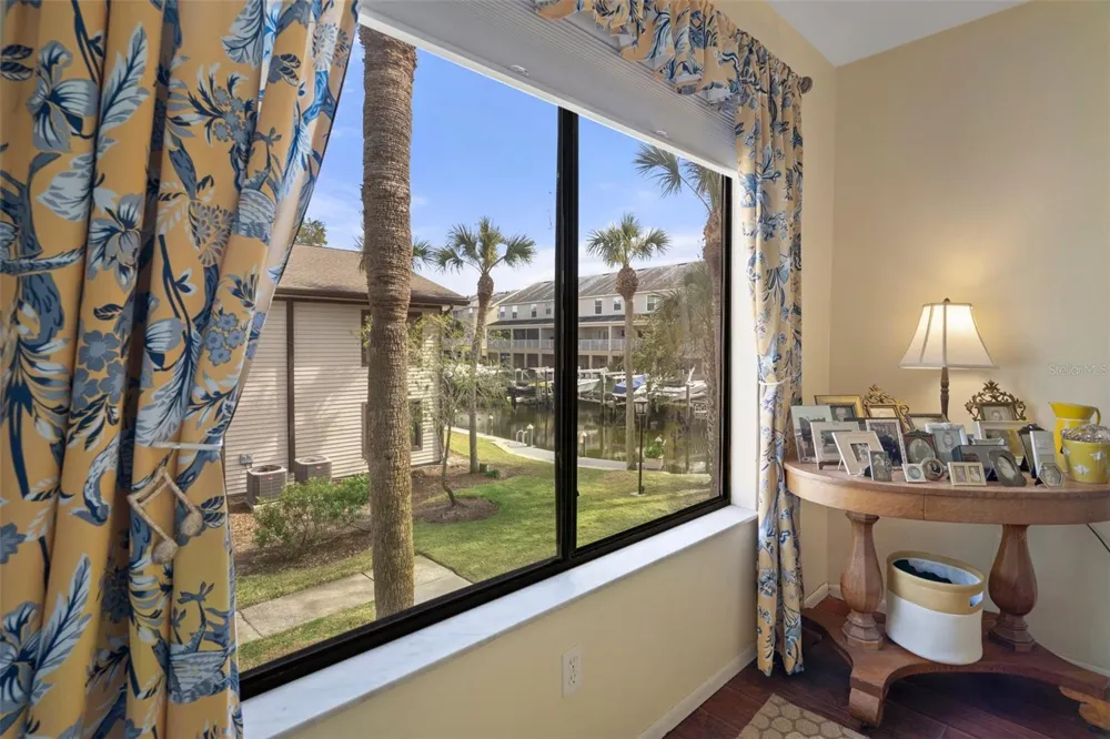 314 MOORINGS COVE DRIVE Tarpon Springs, FL 34689