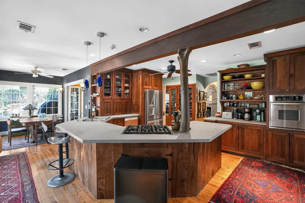 221 Park Lane Austin, TX 78704
