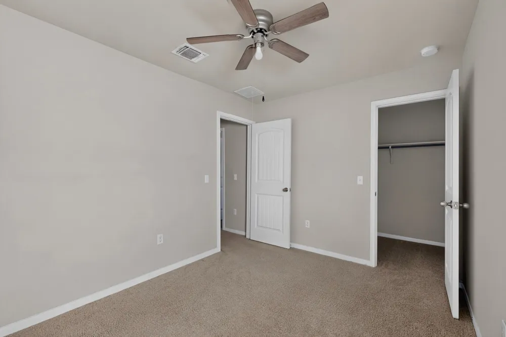 402 Pentire Way Hutto, TX 78634