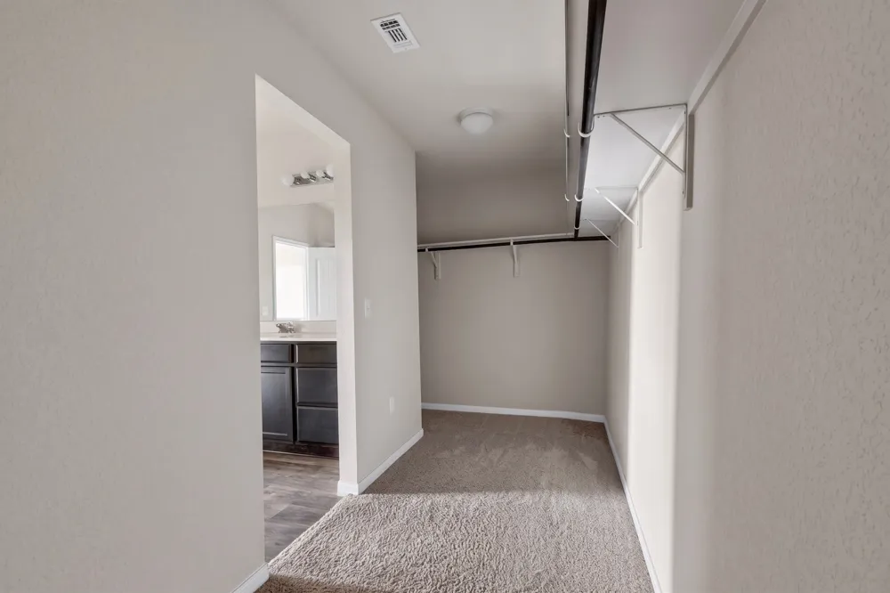 402 Pentire Way Hutto, TX 78634