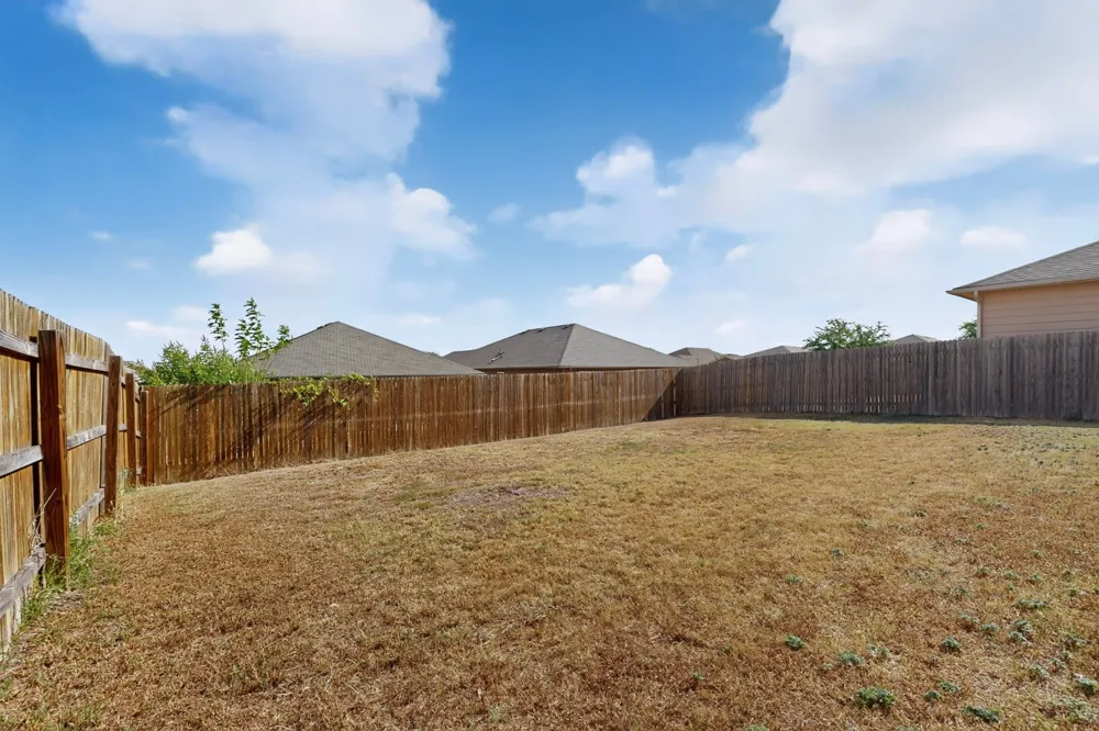 402 Pentire Way Hutto, TX 78634