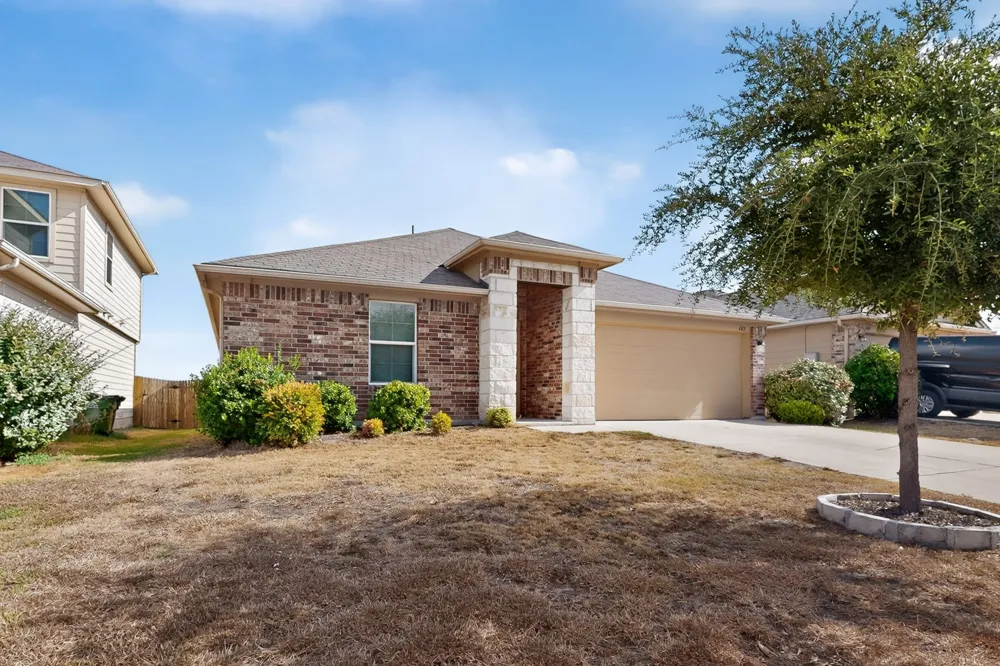 402 Pentire Way Hutto, TX 78634