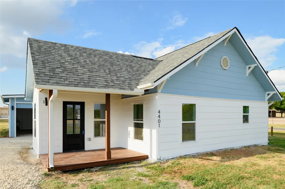 4401 Elementary Drive Southmayd, TX 76268