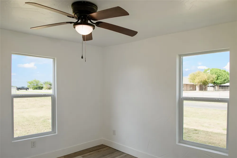 4401 Elementary Drive Southmayd, TX 76268