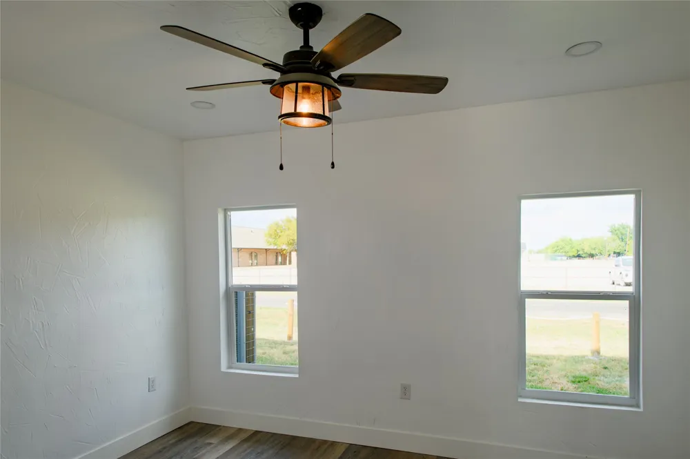 4401 Elementary Drive Southmayd, TX 76268