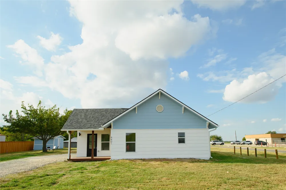 4401 Elementary Drive Southmayd, TX 76268