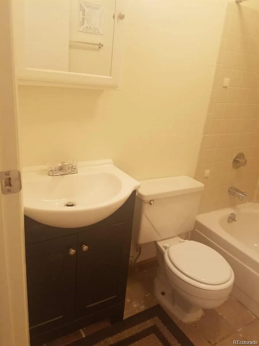 1306 S Parker Road #164 Denver, CO 80231