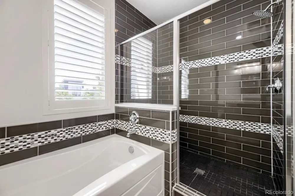 5053 Valentia Street #101 Denver, CO 80238