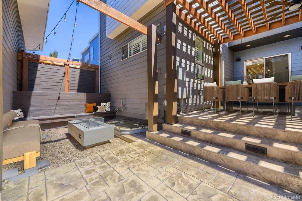 5053 Valentia Street #101 Denver, CO 80238
