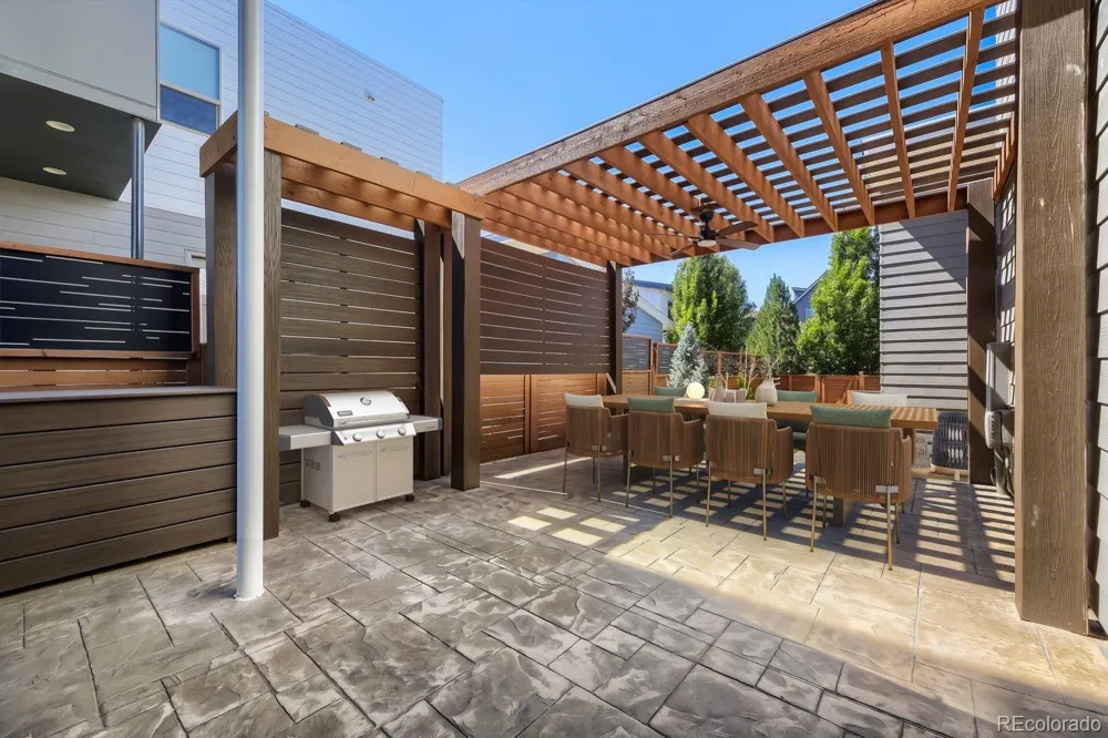 5053 Valentia Street #101 Denver, CO 80238